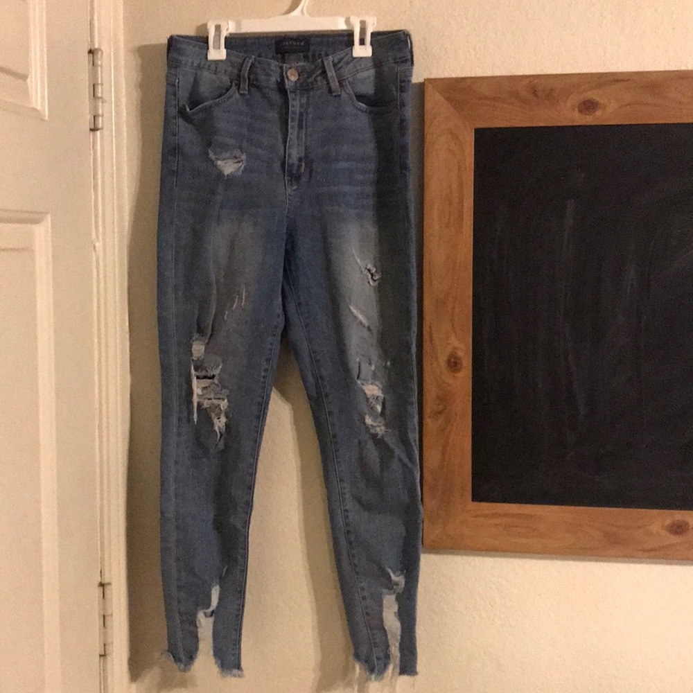 Destructed Ultra high rise skinny jeans